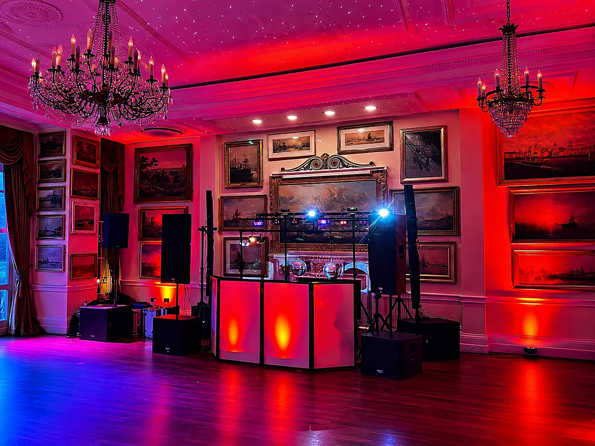 Wedding DJ Sound & Lighting – Trafalgar Tavern, Greenwich, London Professional wedding DJ sound and lighting setup at the Trafalgar Tavern in Greenwich, London